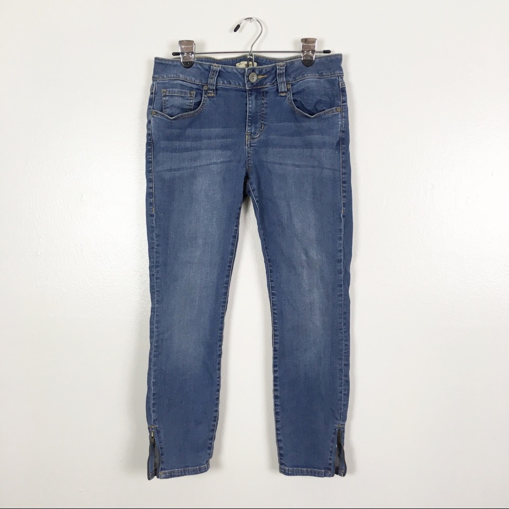 CAbi | Cropped Jeans With Cuff Zipper